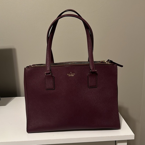 Kate Spade large handbag in great used condition - Picture 2 of 7